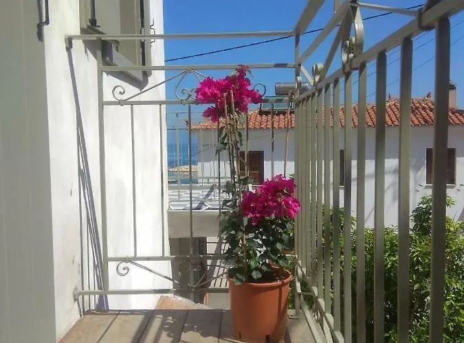 Сasa de vacaciones Elia House